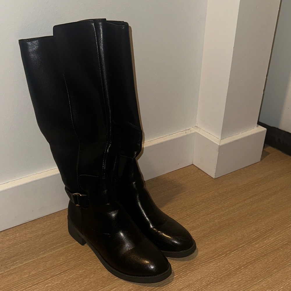 Black Leather Knee-High Boots